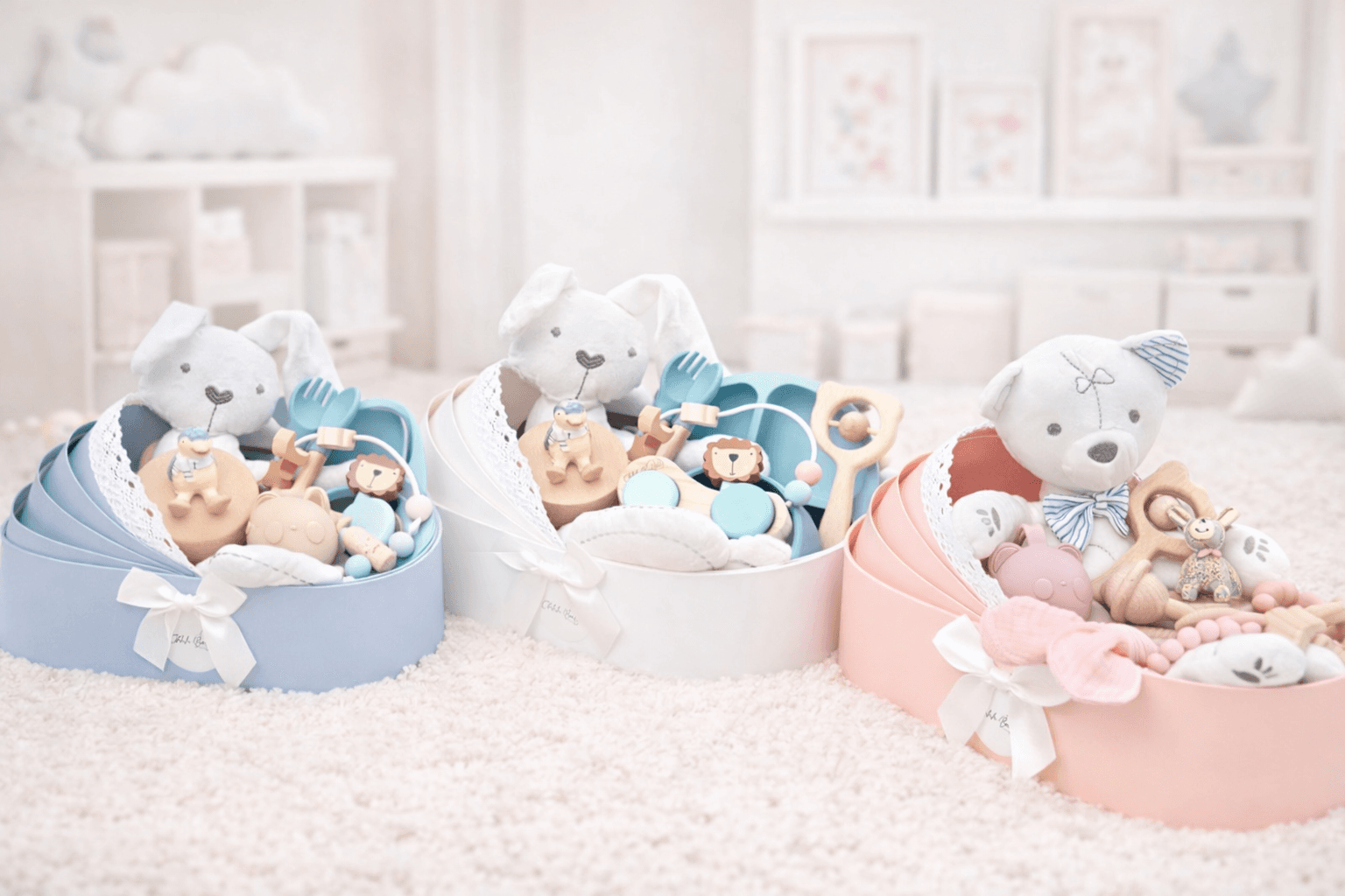 15 Unique Baby Shower Gift Ideas (Why Baby Gift Boxes Are the #1 Choice for Modern Parents)