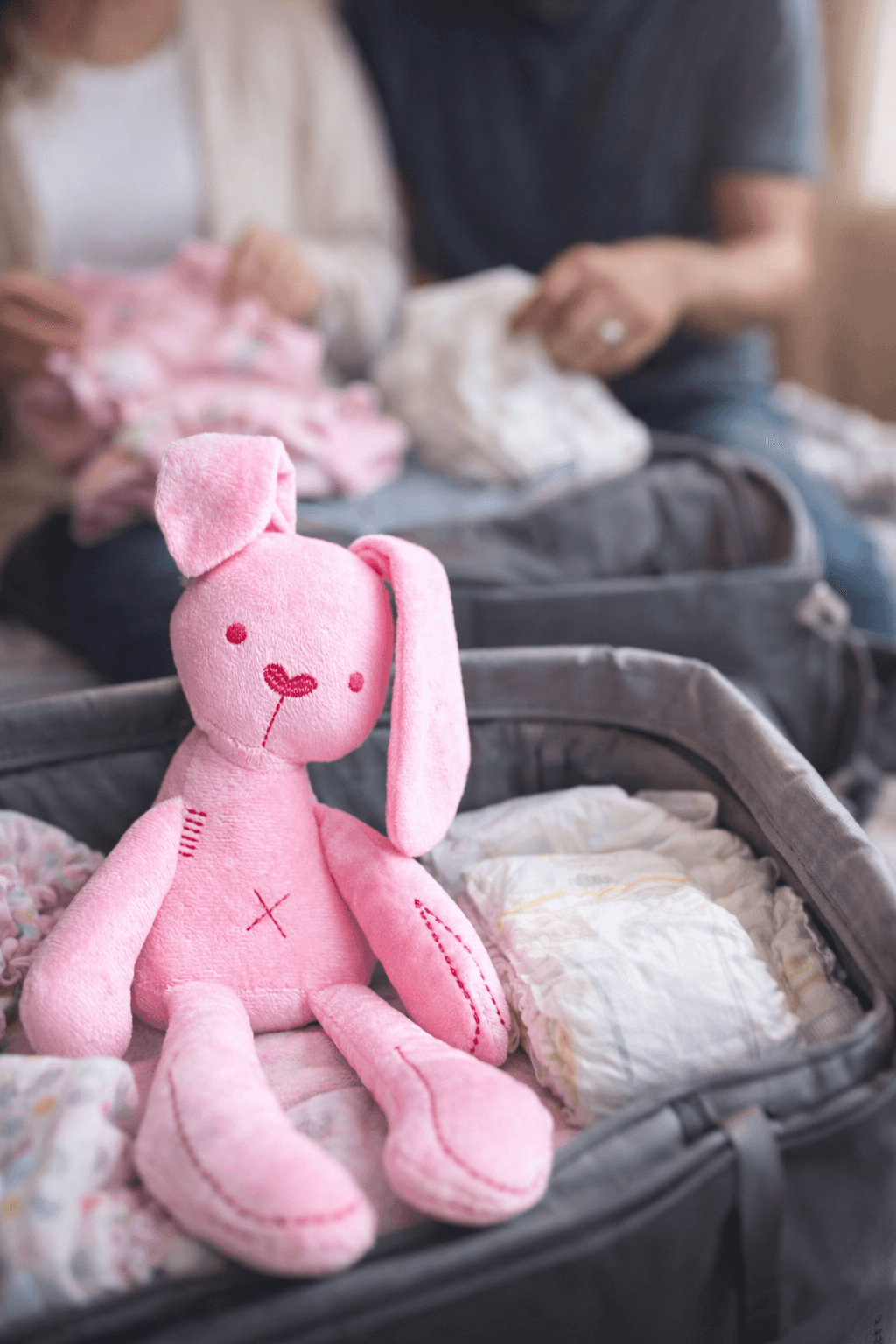 Ultimate Hospital Bag Checklist for Mum & Baby (UK Guide) + Perfect Baby Gift Box Ideas